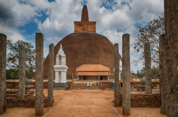 abhayagiriya-stupa